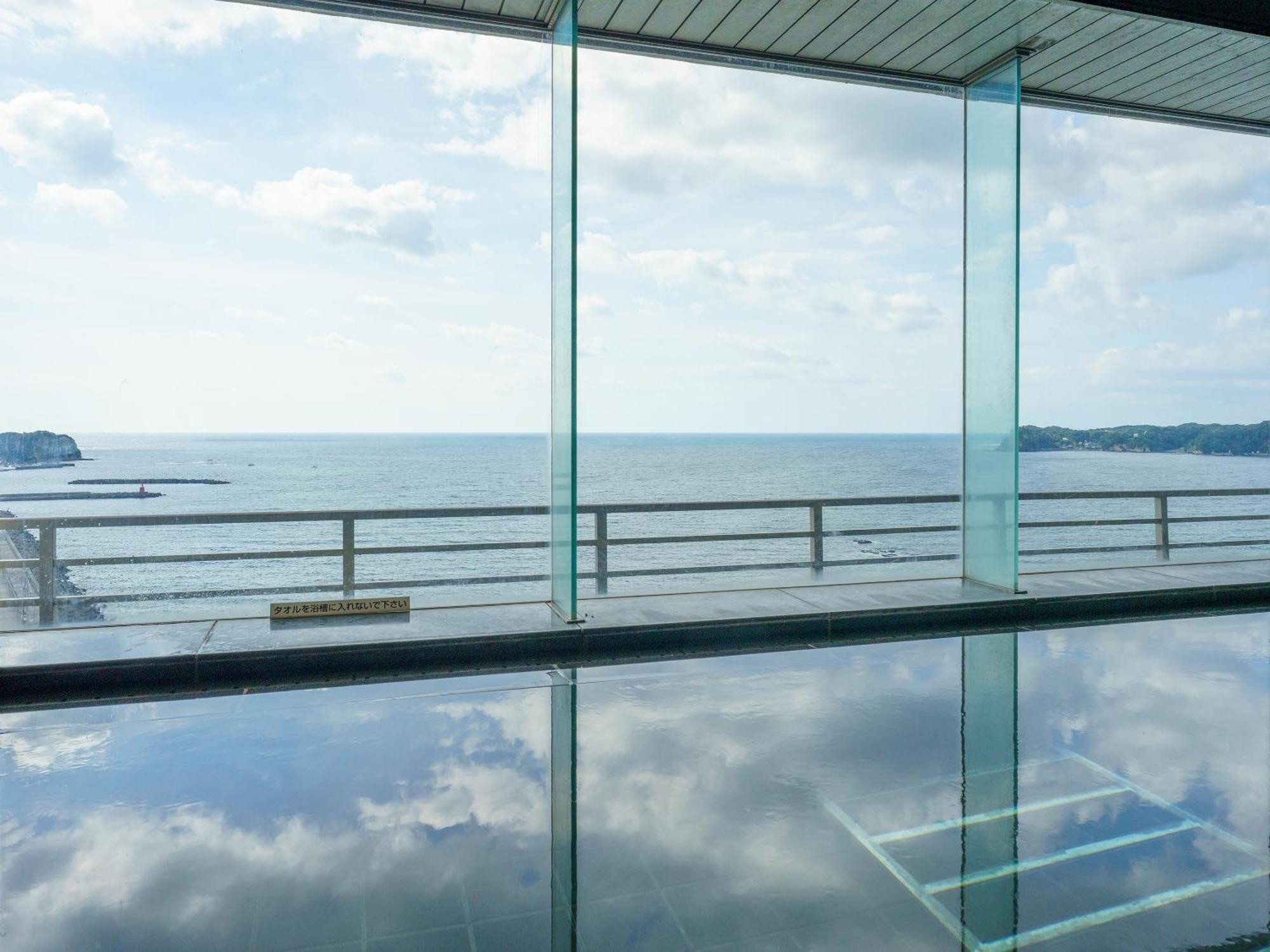 Mikazuki Sea-Park Hotel Katsuura Кацуура Экстерьер фото